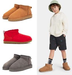 Mini Boy girl children Kids snow boots Sheepskin Plush fur keep warm with card dustbag Small 5281 Ankle Soft comfortable Casual shoes Beautiful gifts27