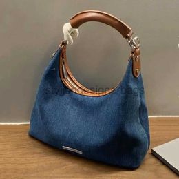 Shoulder Bags Denim Fabric Women's Soft Bag 2023 Luxury Designer Wallet and Pocket Blue Underwear Street Crossover Handbagstylishdesignerbags