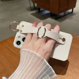 iPhone 15 Phone Case Designer Luxury Fashion Wrist Strap Weaving iPhone Cover Women Casual Trendy White Soft Phonecase