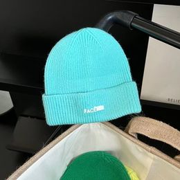 2023 Nuovo marchio di design per bambini North + face cappello in cashmere tinta unita moda semplice cappello di lana caldo invernale