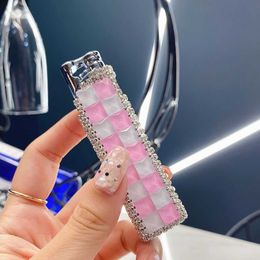 Tiktok the same manual diamond inlaid inflatable lighter creative personality windproof straight into the red flame lighter ladies trend RZ5B