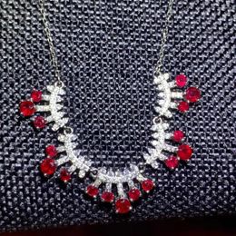 Pendants Natural Red Ruby Pendant Necklace S925 Silver Gemstone Luxury Personality Row Talonpaw Women Party Jewelery