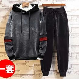 Men's Tracksuits Tracksuit 2023 Spring Autumn Fashion Casual Gold Velvet Jacket and Pants Two piece Set High Quality Male Suit 231023