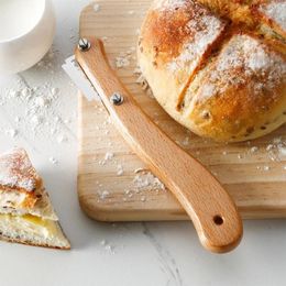 Baking Tools Spot Wholesale Practical Wooden Handle Arc Bread Cutting Knife European Style Kitchen Helper Tool