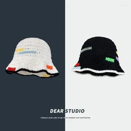 Berets Korean Niche Designer Bucket Hat Contrast Colour Knitted Fisherman Cap Autumn And Winter Casual All-match Hand-knit Women's Hats