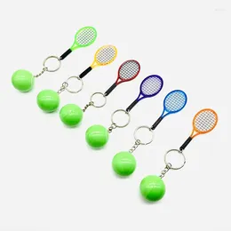 Keychains Creative Keychain Mini Stimulation Badminton Bat Pendant Keyring Fashion Bag Decoration Jewelry Car Key Accessories