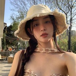 Berets Ins Double-sided Wear Bucket Hats For Women Spring And Summer Big Brim Shading Show Face Small Korean Version Retro Sun Cap