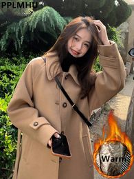 Wełna mieszanki damskiej zagęszcza długie wełniane bawełniane płaszcze płaszcze Kobiety zimowe ciepłe luźne luźne kurtki Koreańskie klasyczne Casaco z paskiem parki 231023
