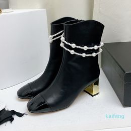 Womens Designer Boots Classic with Letter Martin Boots Pearl String Square Head Low Heel