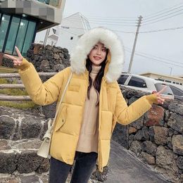 Women's Down Dugujunyi 2023 Winter Jacket Women Parkas For Coat Fashion Female With A Hood Large Faux Fur Collar Autumn