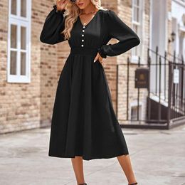 Casual Dresses 2023 Autumn/Winter Commuter Fairy Style Women's V-neck Waist Solid Color Mid Length Intellectual Elegant Street Styles Dress