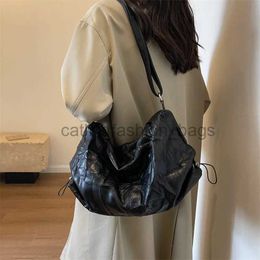 Shoulder Bags Korean designer Fasion black silver pleated brushed design large capacity soul pack Leater Crossbody bagcatlin_fashion_bags