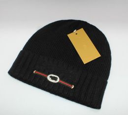 디자이너 브랜드 모자 남자와 여자 모자 가을과 겨울 따뜻한 니트 스포츠 캐주얼 야외 모자 008