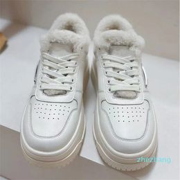 2023-women thick bottom lace up snow boots Winter Warm sexy luxury fashion brand classic design cowhide High-end Girl Model berber Fleece warm Plush Cricket