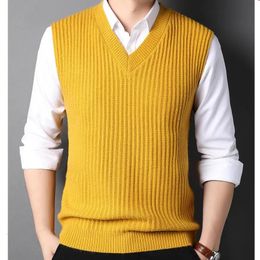 Men's Sweaters Sweater Vest Men Plus Size S-4XL Spring Autumn Oversize Mens Vests Solid Simple All-match V-neck Couples Retro Khaki Soft 231023