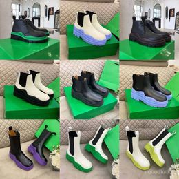 Designer mulheres botas homens botas de luxo confortável requintado sola de borracha couro martin tornozelo moda antiderrapante onda colorido botas femininas 35-44