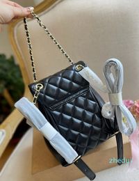 2022 wholesale Classic French Retro Backpacks Ladies Fashion Bags Flap Chains Diamond Lattice Quilted Outdoor