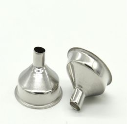 365 x 24mm 304 Stainless Steel Mini Funnel For Liquor Alcohol Hip Whiskey Flasks Essential Oil Perfume Fill Transfer3465688