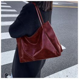 Evening Bag Tote Bag Fashion Underarm Pouch Large Capacity Soft Pu Leather Shoulder Retro Crossbody Casual Portable Bucket 231024