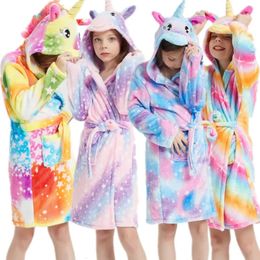 Towels Robes Boys Girls Flannel Unicorn Bathrobe Children Hooded Robes Kids Animal Towel Robe Baby Sleepwear Licorne Children's Dressing Gown 231024