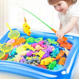 Baby Bath Toys 30/52 Pcs Magnetic Fishing Toys Plastic Fish Rod Set Kids Playing Water Game Educational Baby Toys Fish Square Gift For Kids 231024