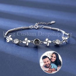 Bangle Custom FourLeaf Clover with Diamond Projection Bracelet Personalized Pos Wedding Anniversary Christmas Gifts for Girlfriends 231023