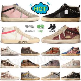 Italy casual shoes for men women designer star dirty of sneakers black white pink sliver green blue red leather suede mens womens Goldens outdoor sports trainers