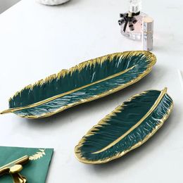 Plates Nordic Style Leaf Shape Ceramics Tray Oval Metal Gold Snack Fruit Cake Plate European Jewelry Display Home Decor 1pc