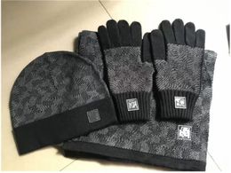 New Luxury Brand Hat Scarf Glove Sets Women Men Designer Scarves Cap Gloves Winter Outdoor Ski Warm Unisex Beanies Set