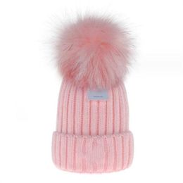 Winter fashion warm knitted hats fashion designer simple boys and girls thick knitted wool hats