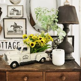 Other Event Party Supplies Vintage White Truck Decor w/ LED String Lights Sunflowers Artificial Flowers Farmhouse Table Home Rustic Tiered Tray Decor 231023