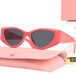 Miumius Sunglasses Cat Designer For Girls Sunglasses Uv Protection Women Simple And Fashionable Party Glasses Wide Leg Eyeglasses Designer Shades Design Fashion