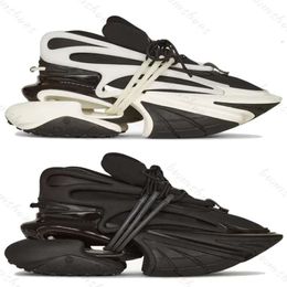 Men women bullet shoes black white panda Space Shoe 2023 Designer Casual Shoes UNICORN cotton Metaverse sports Sneakers Trainers Runner Outdoor runner3