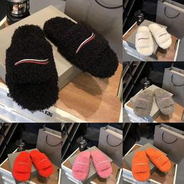 Luxury Fashion Designers Womens Slippers Sandals Ladies Winter Wool Slides Fur Fluffy Furry Warm letters Sandals Comfortable Fuzzy Girl Flip Flop Slipper Slides