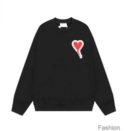 Women's Sweaters Hoodie Male and Female Designer Amis Paris Hooded Quality Sweater Embroidered Red Love Winter Round Neck Jumper Couple Sweatshirts JVA7