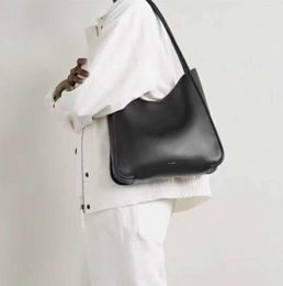 The same ROSE Park Chae young Row Armpit bag Symmetric Tote leather shoulder commuter High quality
