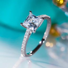 Cluster Rings QINHUAN 1 Square D Colour Moissanite Ring S925 Sterling Silver With Platinum Plated For Women Wedding High Jewellery Luxury