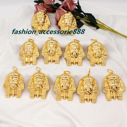 Factory Direct Selling Cheap Price Gold Plated Brass Moissanite Chain Pendant Men Diamond Cross Pendant