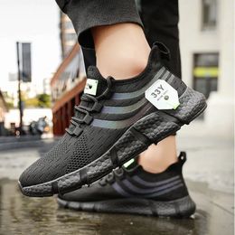 Dress Shoes Men Breathable Classic Running Sneakers For Man Outdoor Light Comfortable Mesh Slip On Walking ShoesTenis 231024