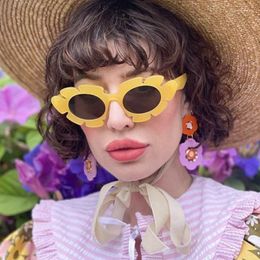 Sunglasses Fashion Cat Eye Candy Colours Women Retro Brand Designer Flower Shape Eyewear Men Trending Sun Glasses UV400