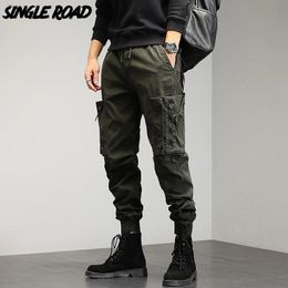 Mens Pants Single Road Cargo Men Techwear Baggy Button Hip Hop Fashion Joggers Male Trousers Streetwear Casual 231025