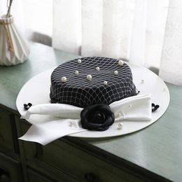 Berets Vintage French Style Flat Fedora Cap Black White Bow Pearl Wedding Hat Elegant Women Formal Party Bowknot Headdress
