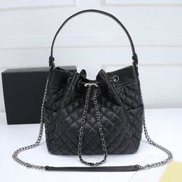 Outdoor Travel Women Crossbody Designer Bag Classic Handbag Leather Quilted Two Style Trend Handbag Retro Large Capacity Shoulder Bag Underarm Bag Sacoche 27x26CM