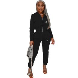 Fashion Women's Tracksuits Summer Brand Sewing 2 piece sets Velvet Velour Women Track Suit Hoodies And Pants Met Breathable design