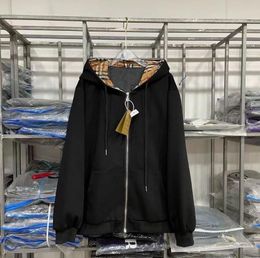 Mens jacket hooded down parkas letter With zipper Windbreaker Outdoors Sports Khaki black joint Designer Coats Outwear male Women puffer jackets