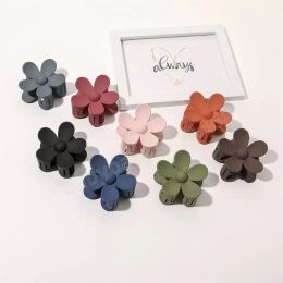 Candy Color Plastic Hairpin Big Flower Shaped Frosted Hair Claws For Women Hair Accessories Spring Clip Clamp Crab ZZ