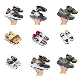 Designer Sneakers Platform Casual shoes Men running shoes Winter Booties Women Fashion Dupe Slide Fur Mules Classic Mule Men Shoes