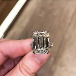 Luxury 100% 925 Sterling Silver Emerald cut 6ct Simulated Diamond Wedding Engagement Cocktail Women Gemstone Rings Fine Jewellery Wh293b