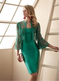 Party Dresses Simple Green Sheath Mother Of The Bridal Appliques Lace Prom Dress Knee Length Groom Eveing Gown