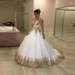 Party Dresses 2023 Saudi Arabic Long Sleeves Wedding Dress For Bride Gold Lace Applique Beads Boat Neck Vintage Formal Evening Gowns Aso